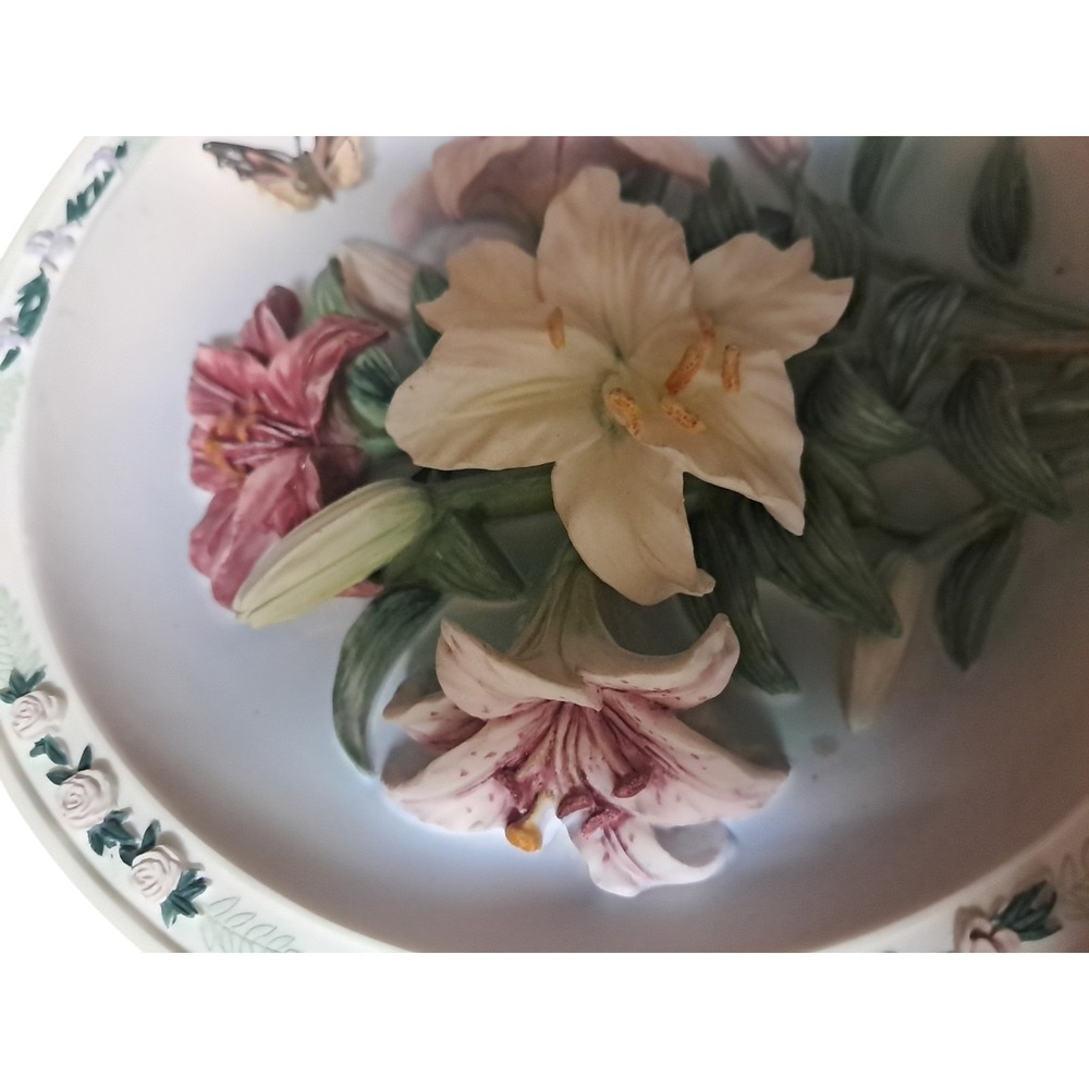 THE LILY GARDEN Plate Lena Liu's Beautiful Gardens #4. 3D Lillies And Butterfly - Picture 13 of 13